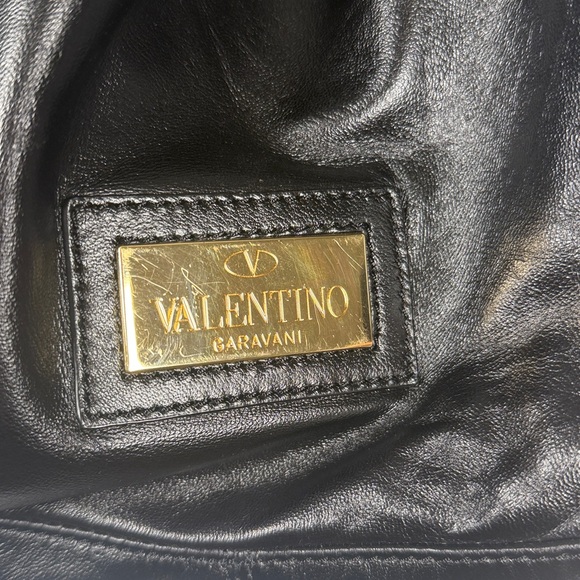 Authentic Vintage Valentino Black Leather Bow Bag - Picture 3 of 16